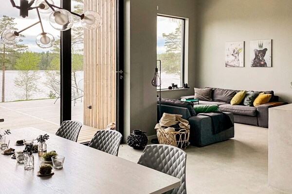 Foto van Gezellig huis aan zee met gastenverblijf - Vakantiehuis in HÅCKSVIK - Indoor