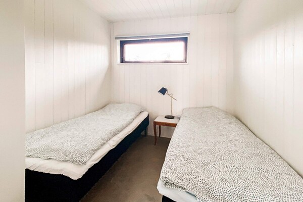 Foto van Gezellig huis aan zee met gastenverblijf - Vakantiehuis in HÅCKSVIK - Indoor