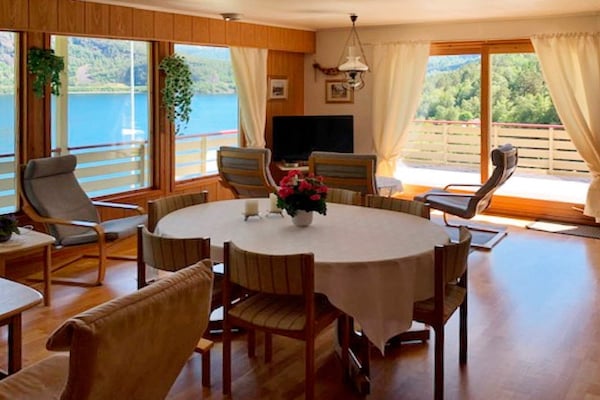 Foto van 8 persoons vakantie huis in Austefjorden - Vakantiehuis in Austefjorden - Indoor