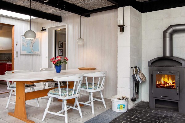 Foto van Gezellig strandhuis -- By Traum Ferienwohnungen - Vakantiehuis in Idestrup - Indoor