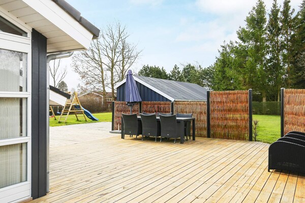 Foto van Luxe retraite met spa -- By Traum Ferienwohnungen - Vakantiehuis in Dannemare - View