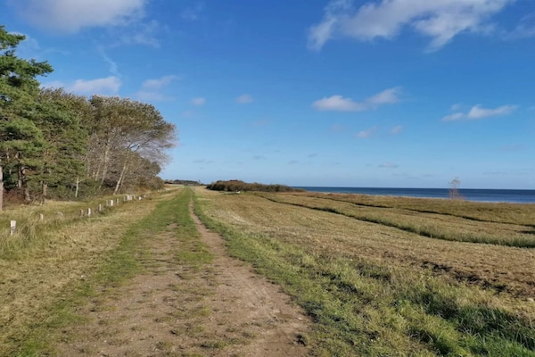 Foto van Luxe Zwembadvilla Marielyst -- By Traum Ferienwohnungen - WaterView