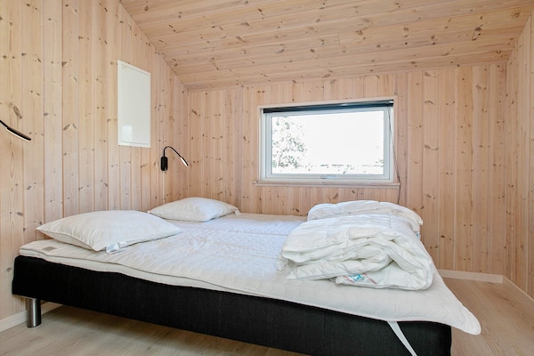 Foto van Luxe zwembad retraite -- By Traum Ferienwohnungen - Vakantiehuis in Idestrup - Indoor