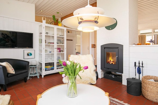 Foto van 6 persoons vakantie huis op een vakantie park in Sæby - Indoor