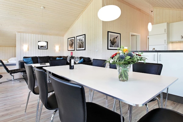 Foto van 8 persoons vakantiehuis met overdekt terras - Vakantiehuis in Großenbrode - Indoor