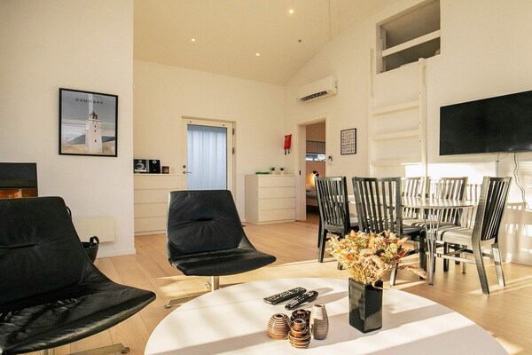 Foto van Luxe strandhuis met spa -- By Traum Ferienwohnungen - Indoor