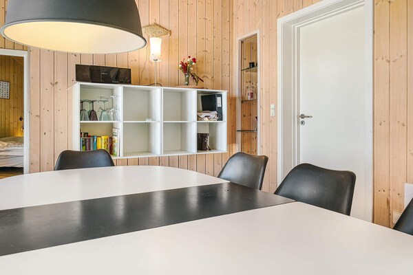 Foto van Luxe retraite aan zee -- By Traum Ferienwohnungen - Vakantiehuis in Aakirkeby - Indoor