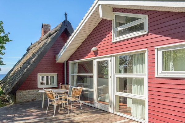 Foto van Luxe retraite aan zee -- By Traum Ferienwohnungen - Vakantiehuis in Aakirkeby - Untagged