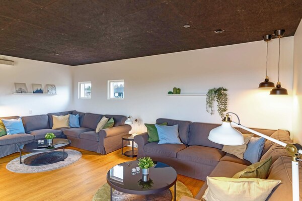 Foto van 14 persoons vakantie huis in Væggerløse-By Traum - Indoor