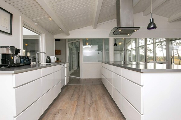 Foto van Luxe strandtoevlucht -- By Traum Ferienwohnungen - Vakantiehuis in Humble - Indoor