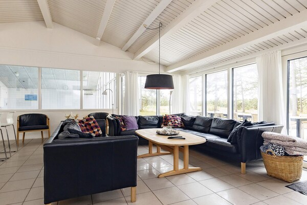 Foto van Luxe strandtoevlucht -- By Traum Ferienwohnungen - Vakantiehuis in Humble - Indoor