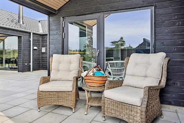 Foto van Luxe retraite met zwembad -- By Traum Ferienwohnungen - View