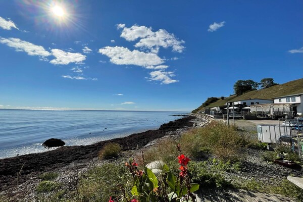 Foto van Houten huisje met rustieke charme - Vakantiehuis in DEGEBERGA - Indoor