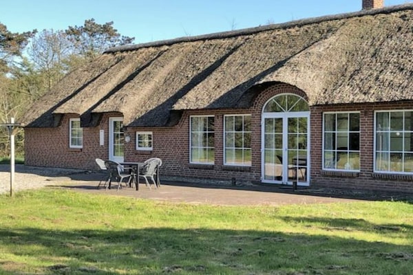 Foto van Luxe retraite met zwembad -- By Traum Ferienwohnungen - Outdoor