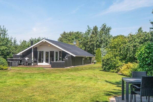 Foto van Luxe retraite met spa -- By Traum Ferienwohnungen - Vakantiehuis in Tarm - View