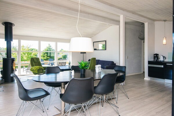 Foto van Gerestaureerd zomerhuis in Hejlsminde -- By Traum Ferienwohnungen - Indoor