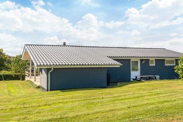 Foto van Gerestaureerd zomerhuis in Hejlsminde -- By Traum Ferienwohnungen - View