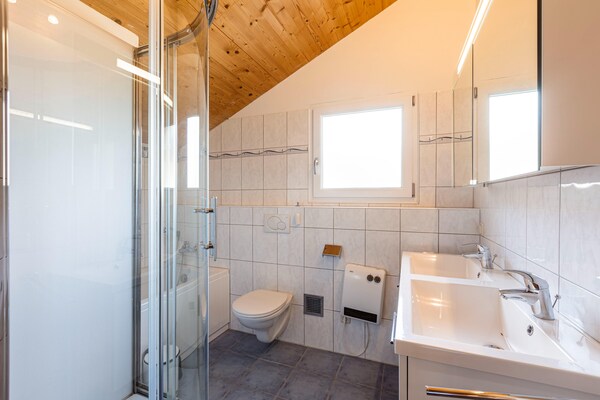 Foto van Chalet in Dachstein West met gedeeld zwembad - Vakantiehuis in Annaberg-Lungötz - BathRoom
