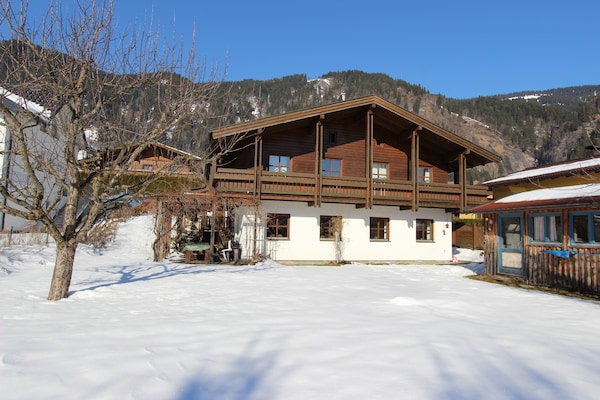Foto van Chalet in Goldegg bij Skigebied - Vakantiehuis in Goldegg - Weng - ExteriorWinter