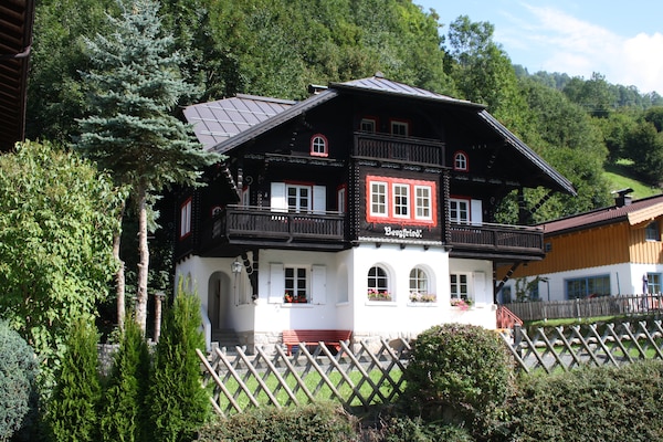 Foto van Villa in Zell am See bij Meer - Vakantiehuis in Zell am See - ExteriorSummer