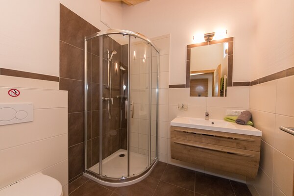 Foto van Appartement Kitzsteinhorn - direct aan de skipiste - BathRoom