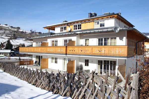 Foto van Appartement in Kaprun bij Skilift - Vakantiehuis in Kaprun - ExteriorWinter