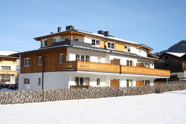 Foto van Appartement in Kaprun bij Skilift - Vakantiehuis in Kaprun - ExteriorWinter