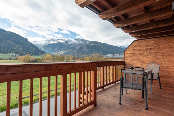 Foto van Luxe chalet met prive sauna, nabij een zwemmeer - Vakantiehuis in Uttendorf - TerraceBalcony