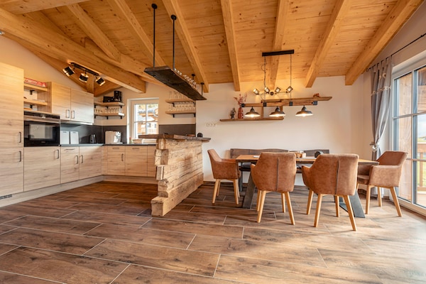 Foto van Luxe chalet met prive sauna, nabij een zwemmeer - Vakantiehuis in Uttendorf - Kitchen