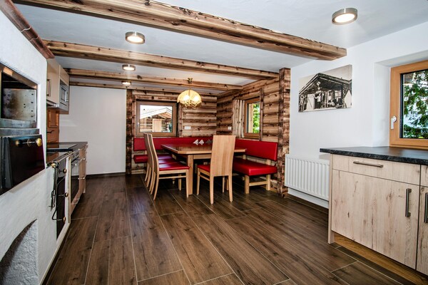Foto van Chalet bij Kitzbühel Ski Lift Hollersbach - Vakantiehuis in Hollersbach - DiningRoom