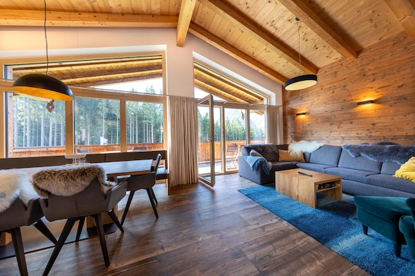 Foto van Chalet in de Oostenrijkse Alpen met toegang tot de skipistes - LivingRoom