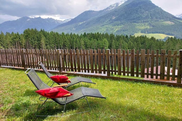 Foto van Rossberg Chalet met panoramisch uitzicht - Vakantiehuis in Neukirchen - GardenSummer