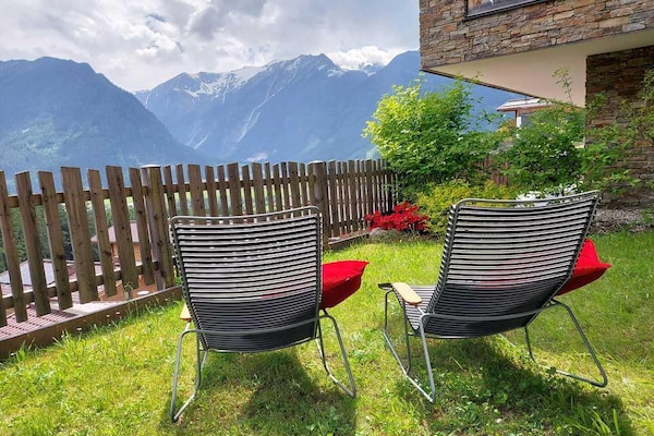 Foto van Rossberg Chalet met panoramisch uitzicht - Vakantiehuis in Neukirchen - GardenSummer