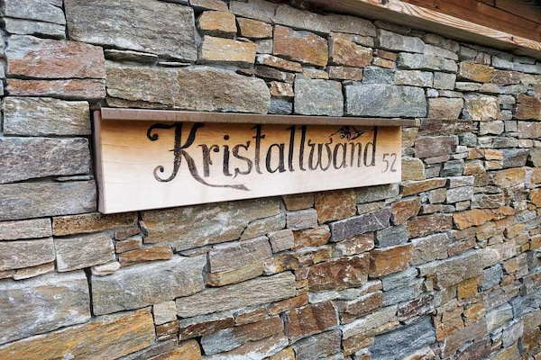 Foto van Rossberg Chalet met panoramisch uitzicht - Vakantiehuis in Neukirchen - HallReception