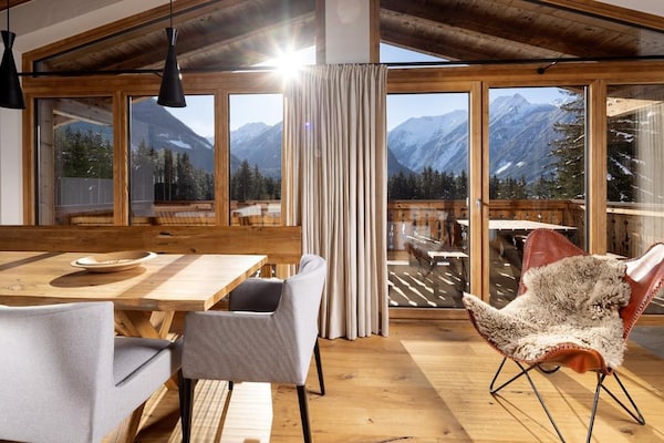 Foto van Chalet vlakbij skilift met tuin - Vakantiehuis in Neukirchen - TerraceBalcony