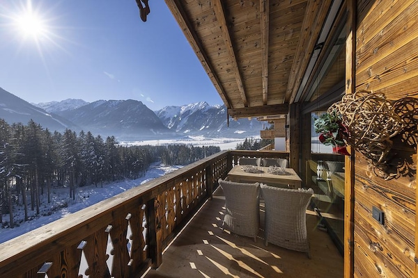 Foto van Chalet in Neukirchen bij Skilift - Vakantiehuis in Neukirchen - TerraceBalcony