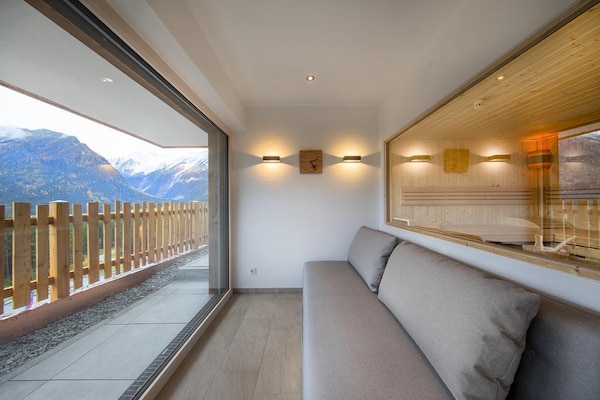 Foto van Chalet in Neukirchen bij Skilift - Vakantiehuis in Neukirchen - TerraceBalcony