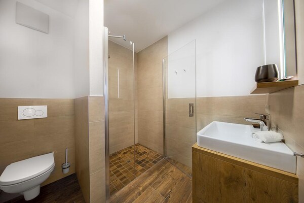Foto van Chalet in Neukirchen bij Wildkogel Piste - Vakantiehuis in Neukirchen am Grossvenediger - BathRoom