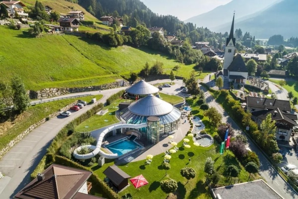 Foto van Schilderachtig Alpenchalet in Wald im Pinzgau - Vakantiehuis in Wald-Königsleiten - AreaSummer1KM
