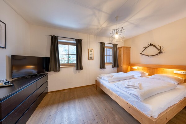 Foto van Chalet in Königsleiten bij Zillertal Arena - Vakantiehuis in Wald-Königsleiten - BedRoom