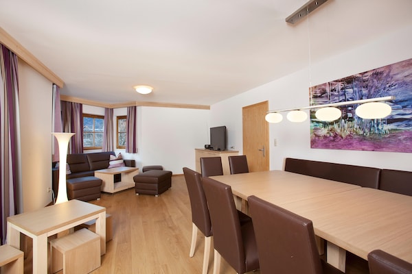Foto van Chalet in Pinzgau bij Wildkogel Arena - Vakantiehuis in Wald im Pinzgau - DiningRoom