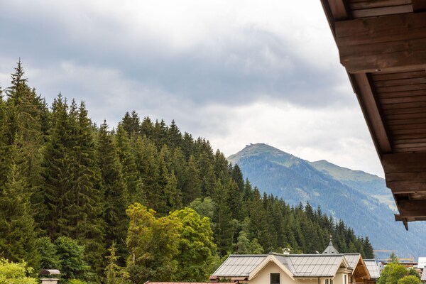 Foto van Appartement in Saalbach bij Skiliften - Vakantiehuis in Saalbach-Hinterglemm - AreaSummer1KM