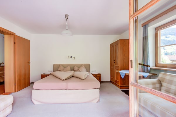 Foto van Appartement in Hainzenberg bij Skilift - Vakantiehuis in Hainzenberg - BedRoom