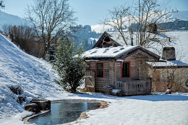 Foto van Chalet in Hopfgarten bij Skilift - Vakantiehuis in Hopfgarten im Brixental - GardenWinter