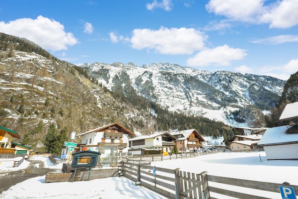 Foto van Appartement in Huben bij Skiliften - Vakantiehuis in Längenfeld - ViewWinter