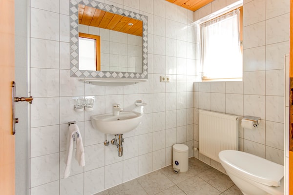 Foto van Appartement in Längenfeld bij Sölden Skilift - Vakantiehuis in Längenfeld - BathRoom