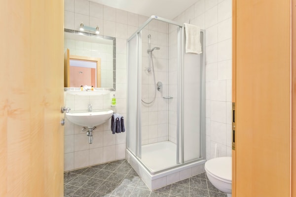 Foto van Knus appartement in Fiss in de bergen - Vakantiehuis in Fiss - BathRoom