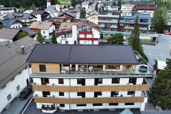 Foto van Appartement in St. Anton met sauna - Vakantiehuis in St. Anton am Arlberg - ExteriorSummer