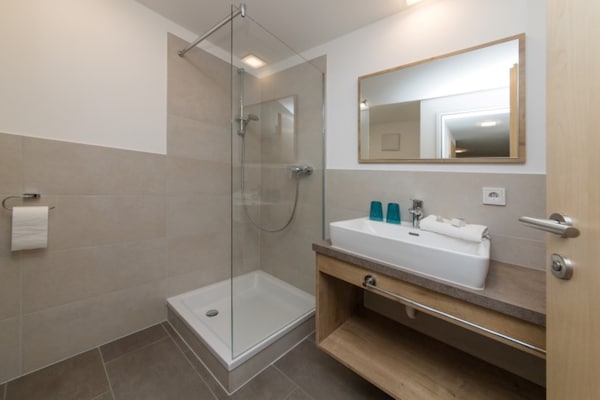 Foto van Appartement in Arlberg bij Skipistes & Sauna - Vakantiehuis in Klösterle am Arlberg - BathRoom