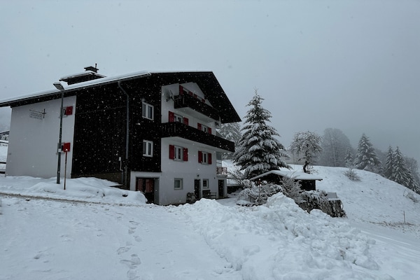Foto van Appartement in Sankt Gallenkirch bij Skigebied - Vakantiehuis in Vorarlberg - ExteriorWinter